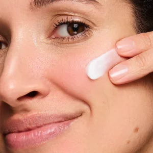 restore-ultra-moisturizing-face-cream-3